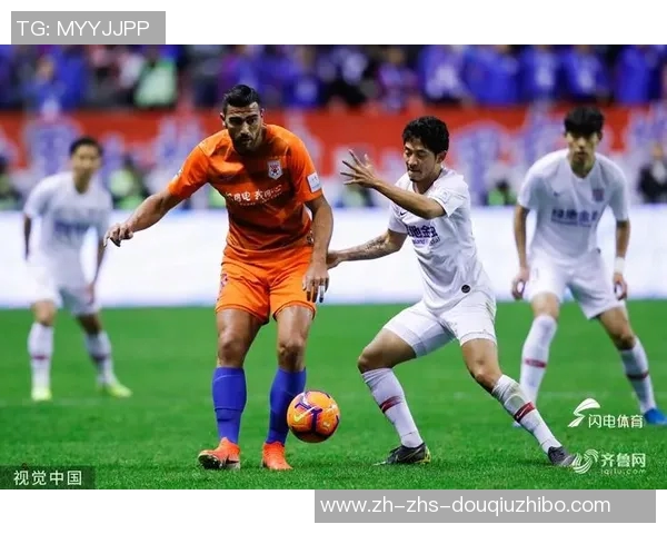 足协杯激战正酣各路球队争夺荣誉与梦想的巅峰对决